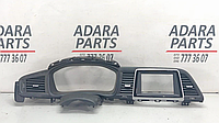 Накладка центральная под щиток приборов и магнитолу для Hyundai Sonata 2018-2019 (84740C2AA04XZ)