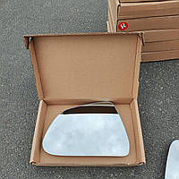 Tesla Model 3 (Тесла Модел 3) 2017- скло дзеркала (вкладиш, дзеркальний елемент) лівий