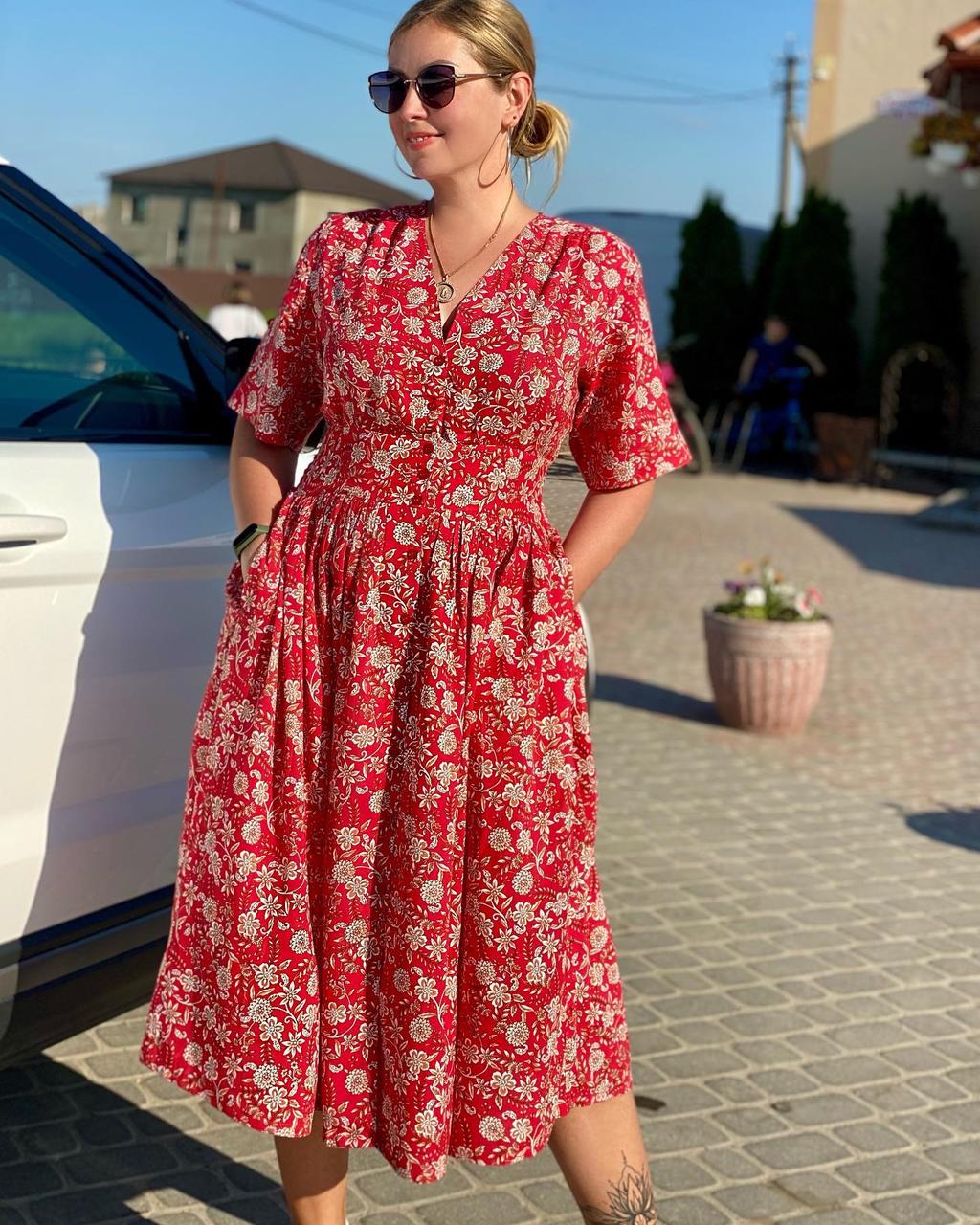 Дуже зручна літня сукня з натурального штапелю в червоному кольорі