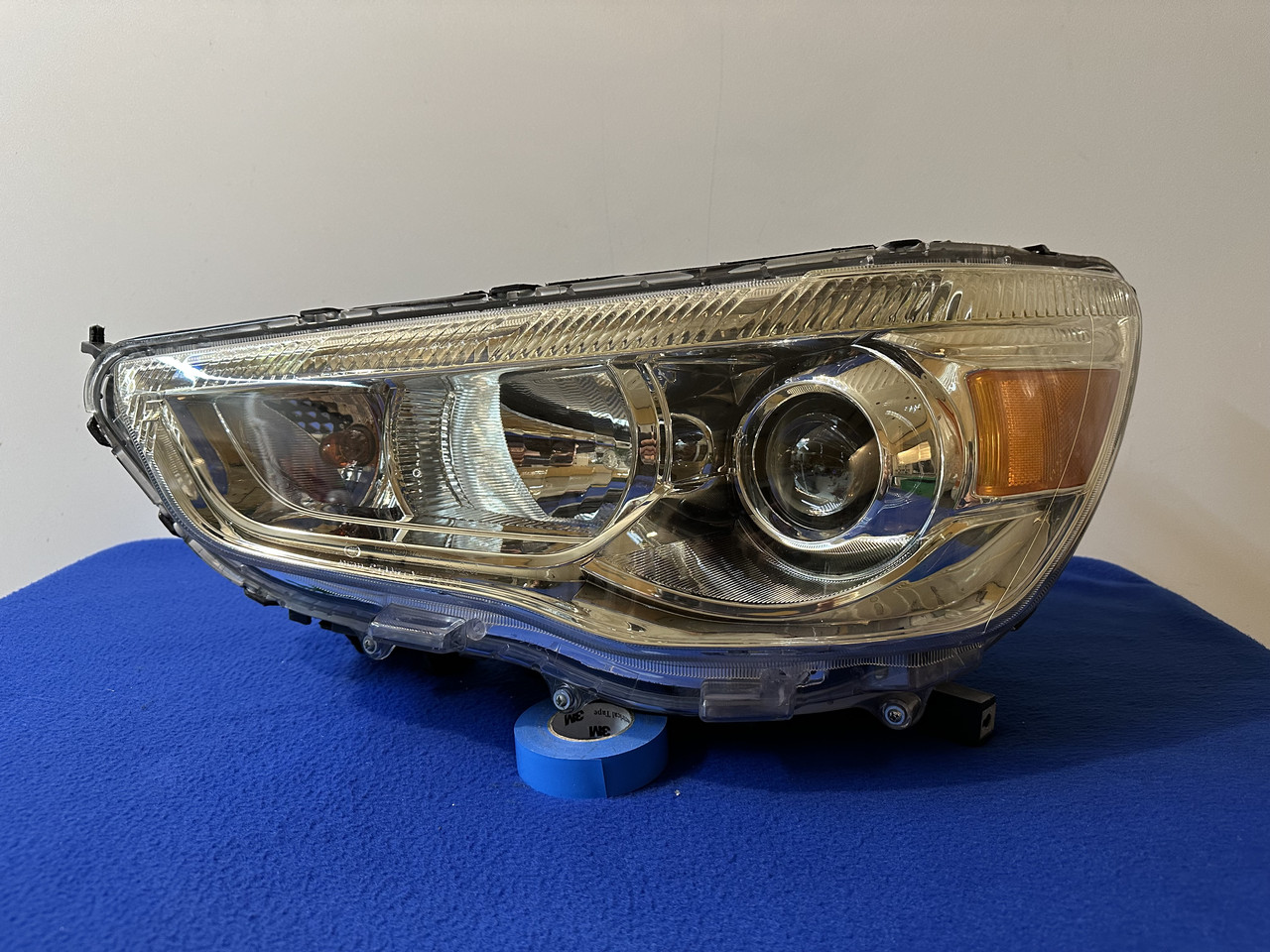 Встановлення Bi-Led лінз у фари mitsubishi asx 2010 — 2015, фото 1