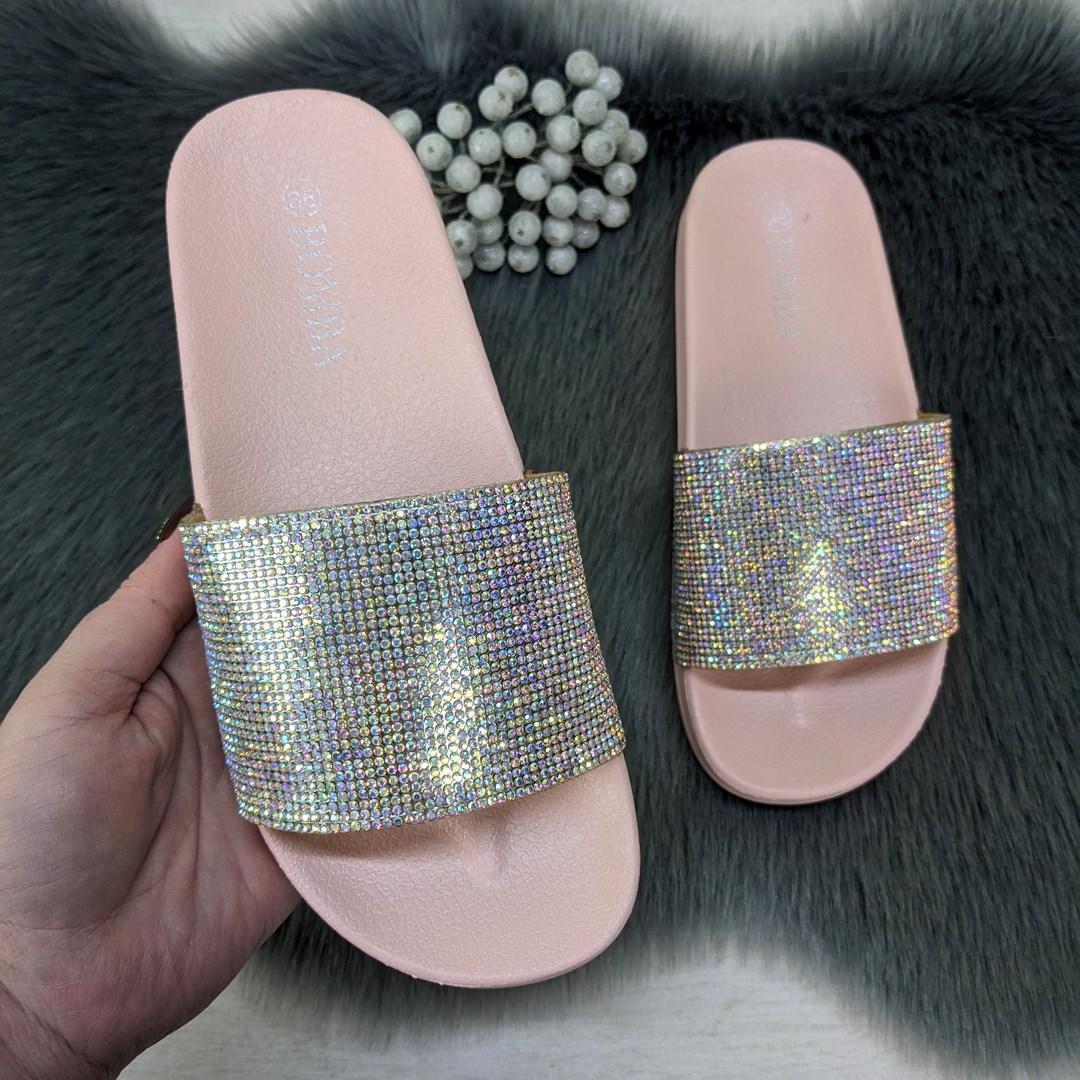 Шльопанці жіночі зі стразами Bomba рожеві 2293