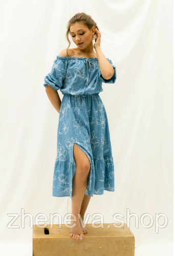 Плаття стильне жіноче літнє легке розкльошене блакитне, бавовна, з квітковим принтом