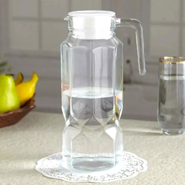 Скляний глечик із білою кришкою 1.3 л Люмінарк OCTIME DIAMOND