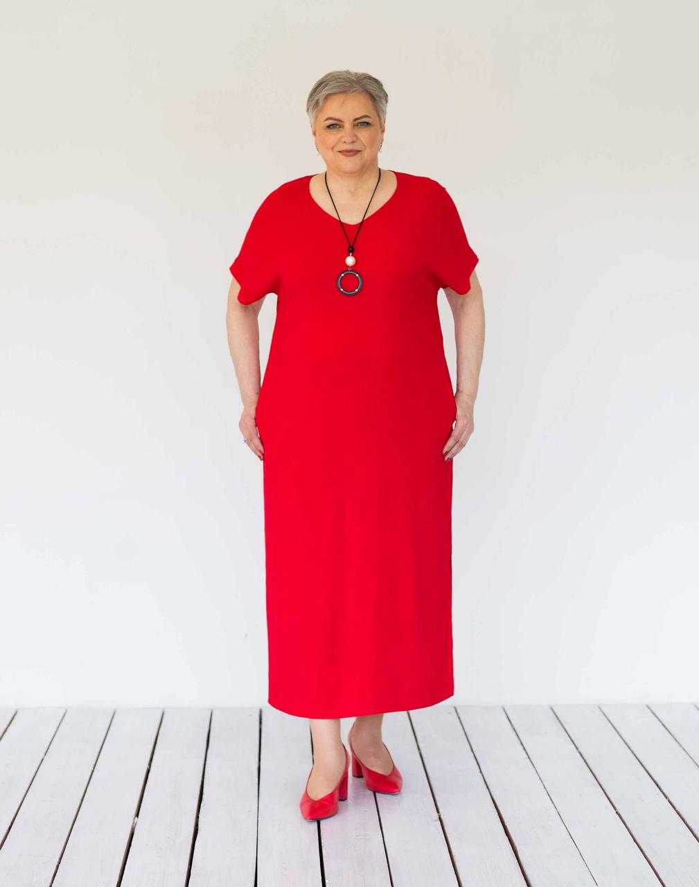 Сукня пряма червоного кольору