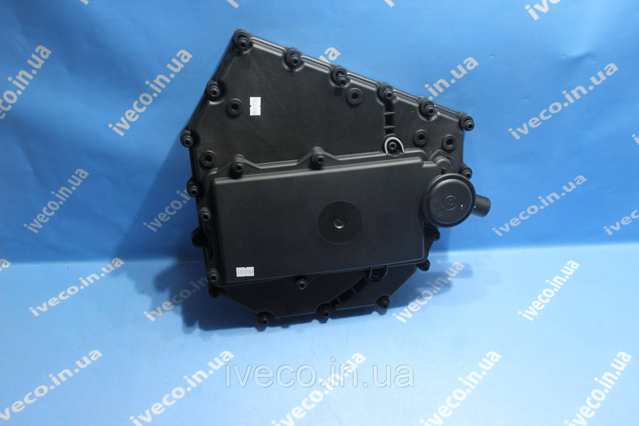Кришка сапуна двигуна Iveco Stralis Trakker CASE Cursor 500321610 5801889850