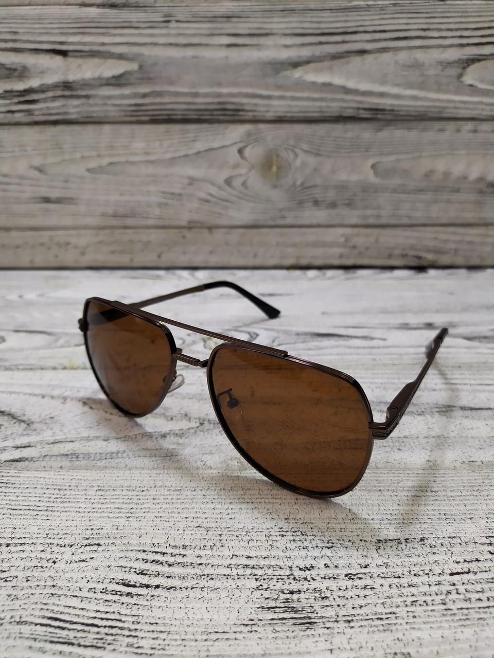 Чоловічі сонцезахисні окуляри коричневі, авіатор, з поляризацією в металевій оправі
