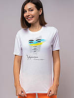 Модная хлопковая женская футболка с патриотическим принтом "Україна в моєму серці" хлопковая и удобная