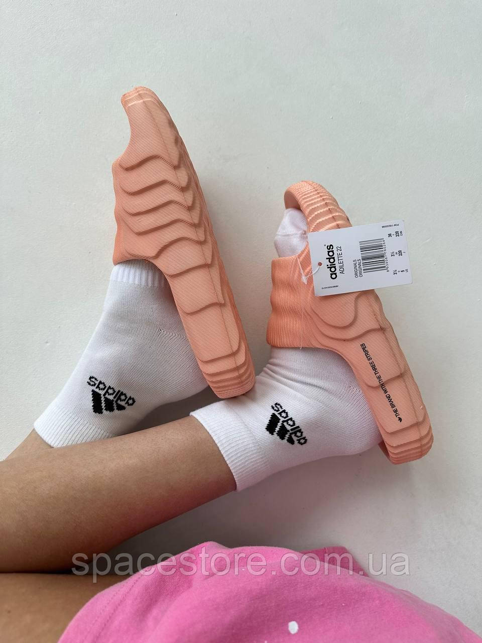 Жіночі шльопанці ADIDAS ADILETTE PEACH SLIDES персиковий єва тапки - фото 9 - id-p1854918037