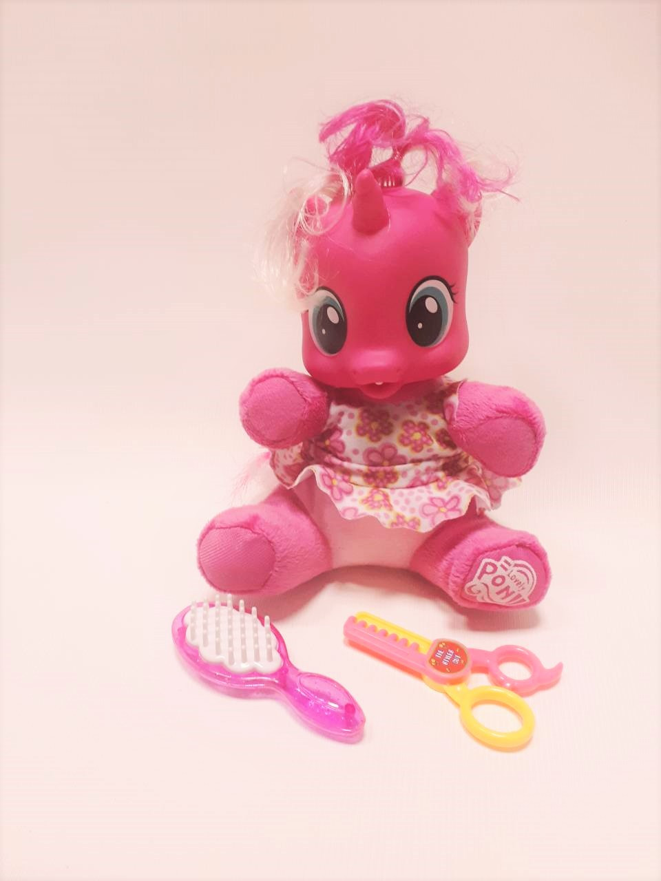 Интерактивная детская музыкальная лошадка-пони с бутылочкой My Little Pony Limo Toy 66241 розовая - фото 1 - id-p1857572477