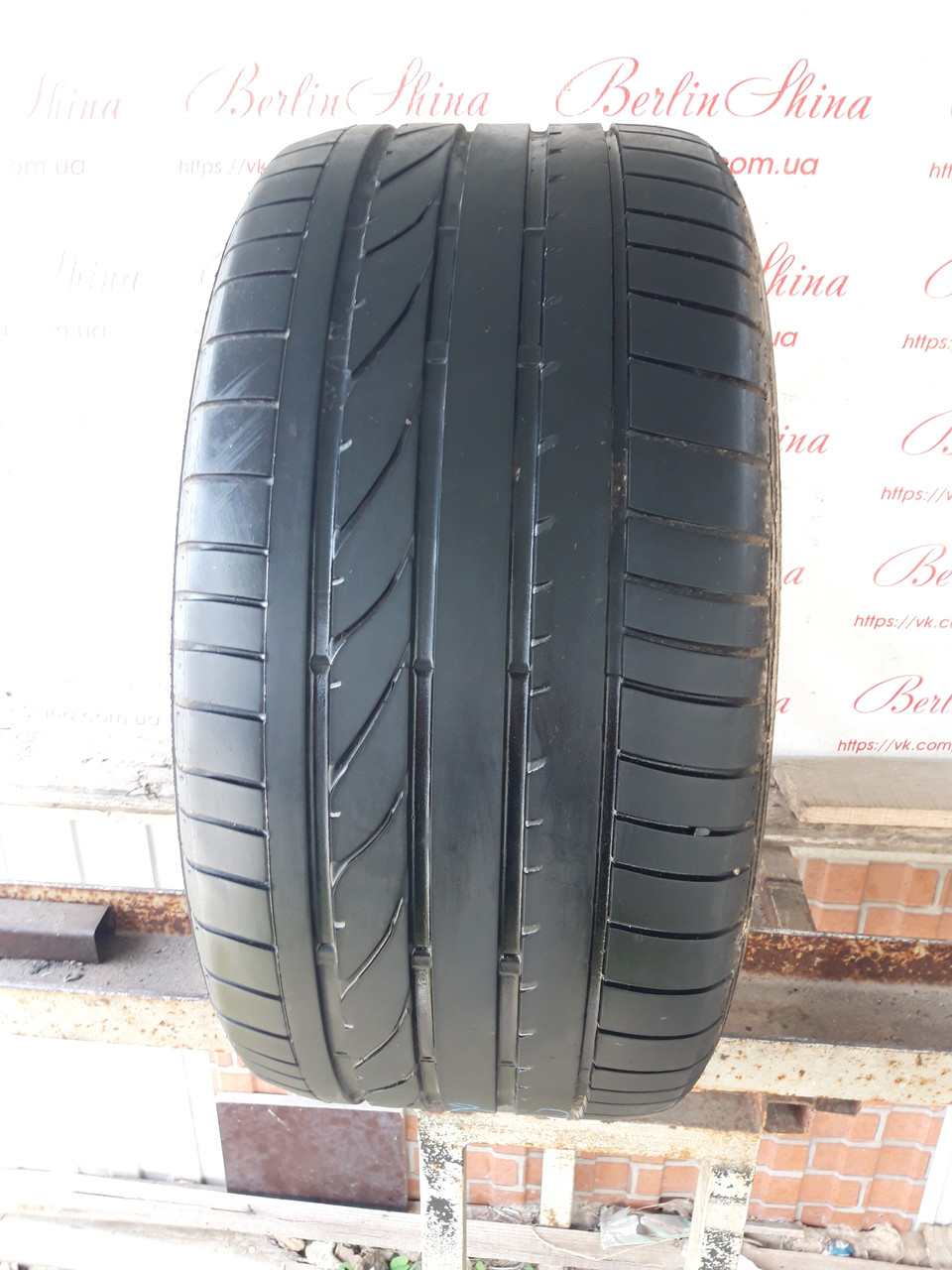 днє колесо 275/40/18 Bridgetone Potenza RE050 RFT