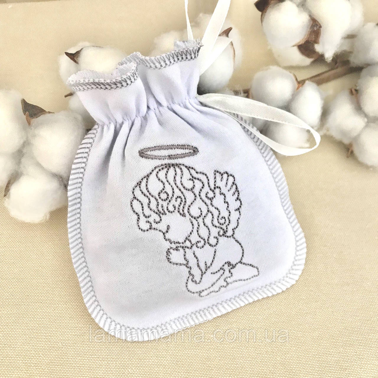 Мішечок хрестильний з вишитим янголом для першого локону Аріна Інтерлок Білий/Срібло BetiS, фото 1