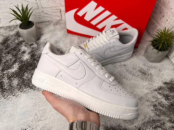 Nike Air Force 1 Low Classic White