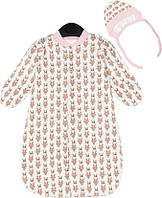 Комплект "Зайки" пеленка-кокон с ручками и чепчик для девочки, молочный с розовым - Кена