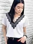 Жіноча блузка з вирізом і мереживом "Brenda" Батал, фото 10