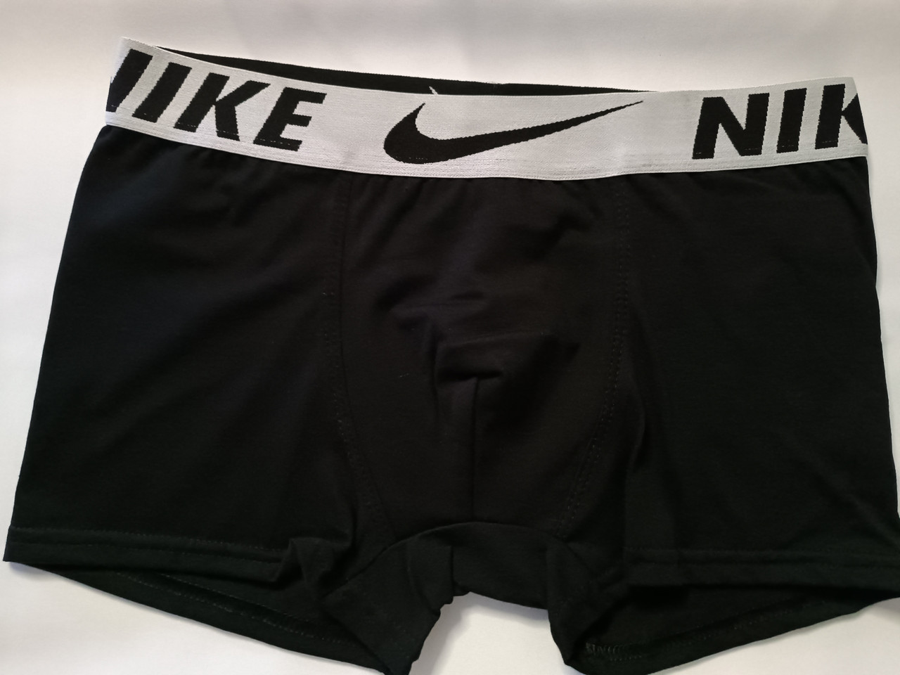 Однотонні чорні чоловічі труси Nike