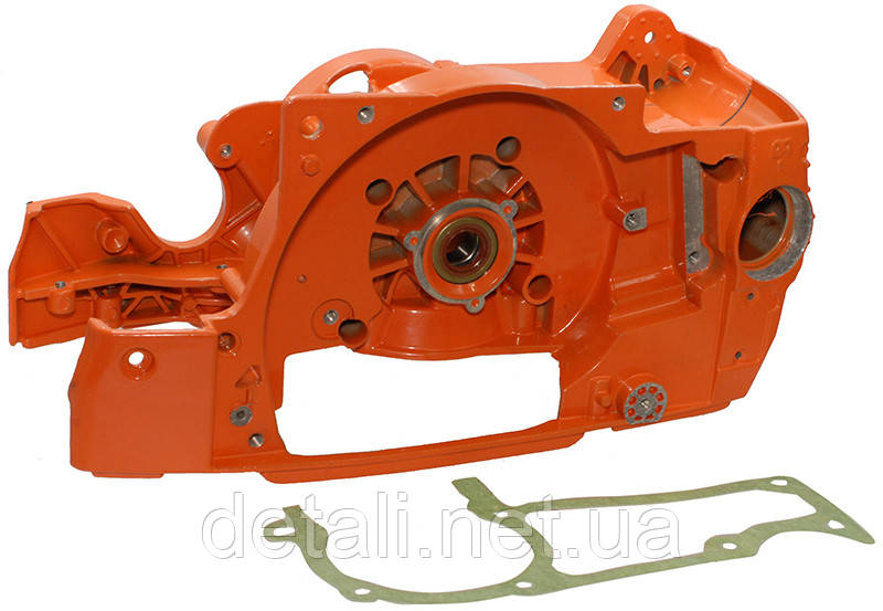 Картер бензопили + прокладка Husqvarna 365/372 Winzor аналог 5036268-13