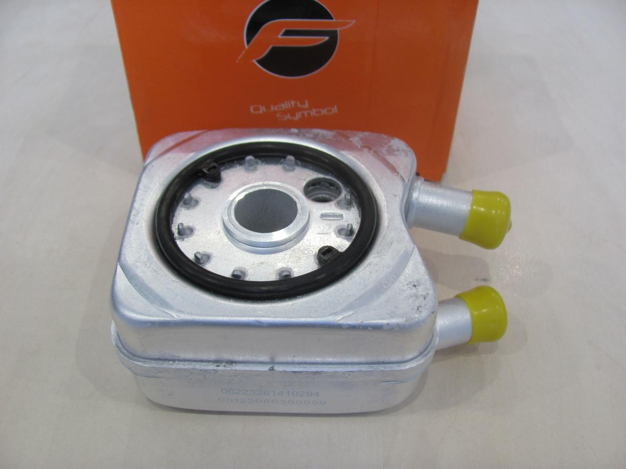 Масляний теплообмінник охолоджувач Volkswagen T4 | FARE 10294, фото 1