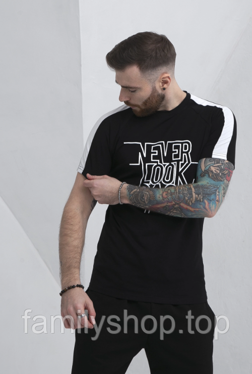 Красива футболка чоловіча з принтом "Never Look Back" молодіжна трикотажна, чорна, червона, сіра, біла