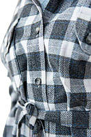 Довге жіноче пальто в клітинку з поясом