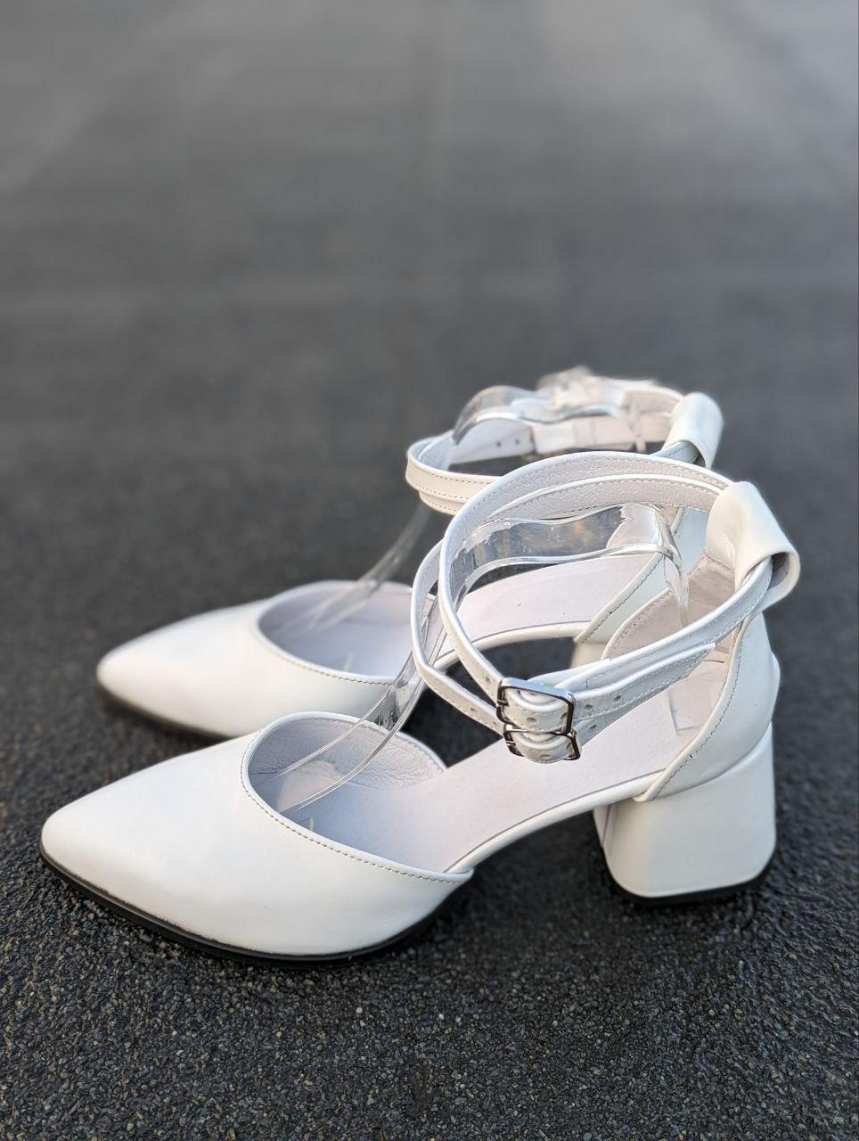 STTOPA Розміри 36-44. Босоніжки великих розмірів шкіряні. Каблук 6,5 см. 155-3644-65-1 Білі, фото 1