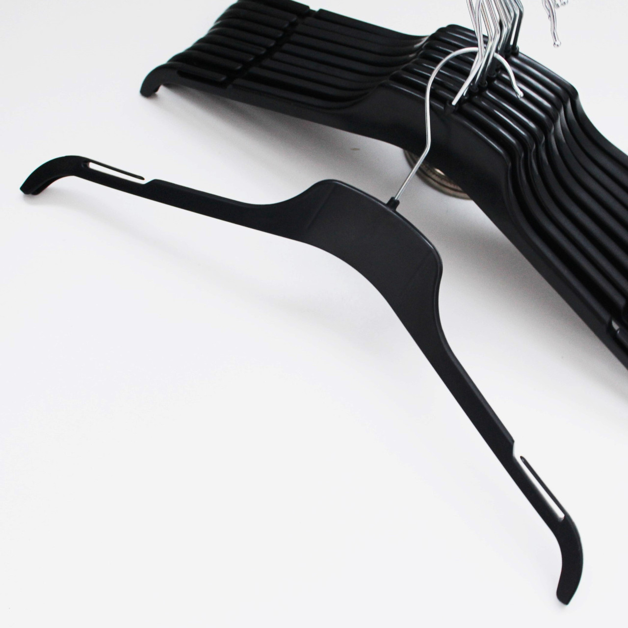 Плічка вішалки тремпелі для жіночого легкого верхнього одягу, суконь і трикотажу, 38 см