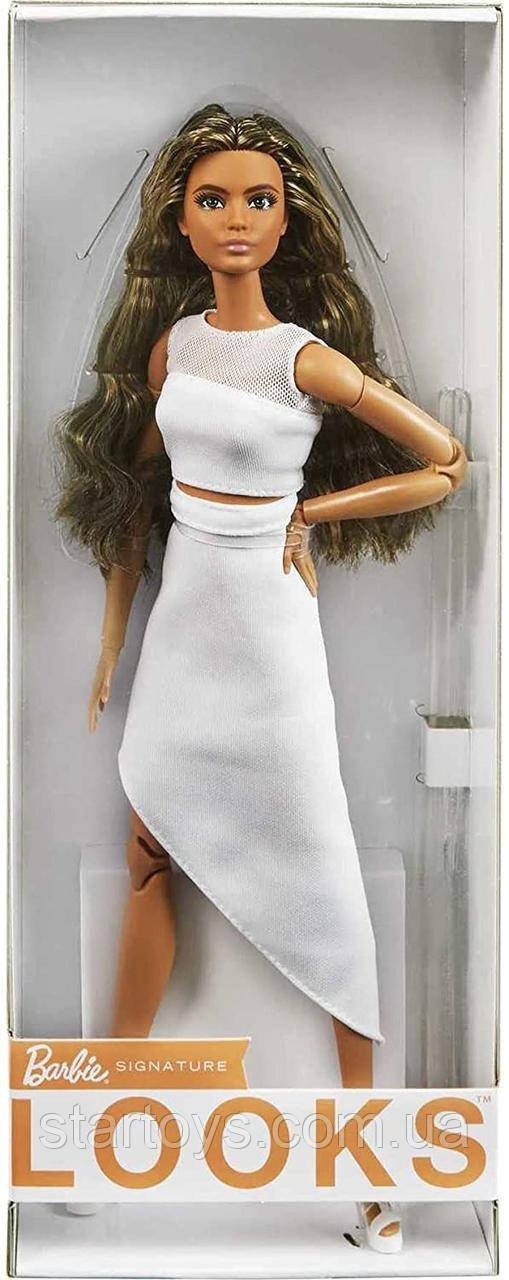 Колекційна барбі лукс Ліна № 1 у білій сукні Barbie Signature Looks Doll (Brunette Wavy Hair) GTD89