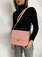 Модная женская сумка кросс-боди стеганая в полосочку среднего размера с эко кожи розовая