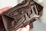 Монетниця-ключниця шкіряна темно-коричнева з орнаментом тисненням Плин часу, фото 5