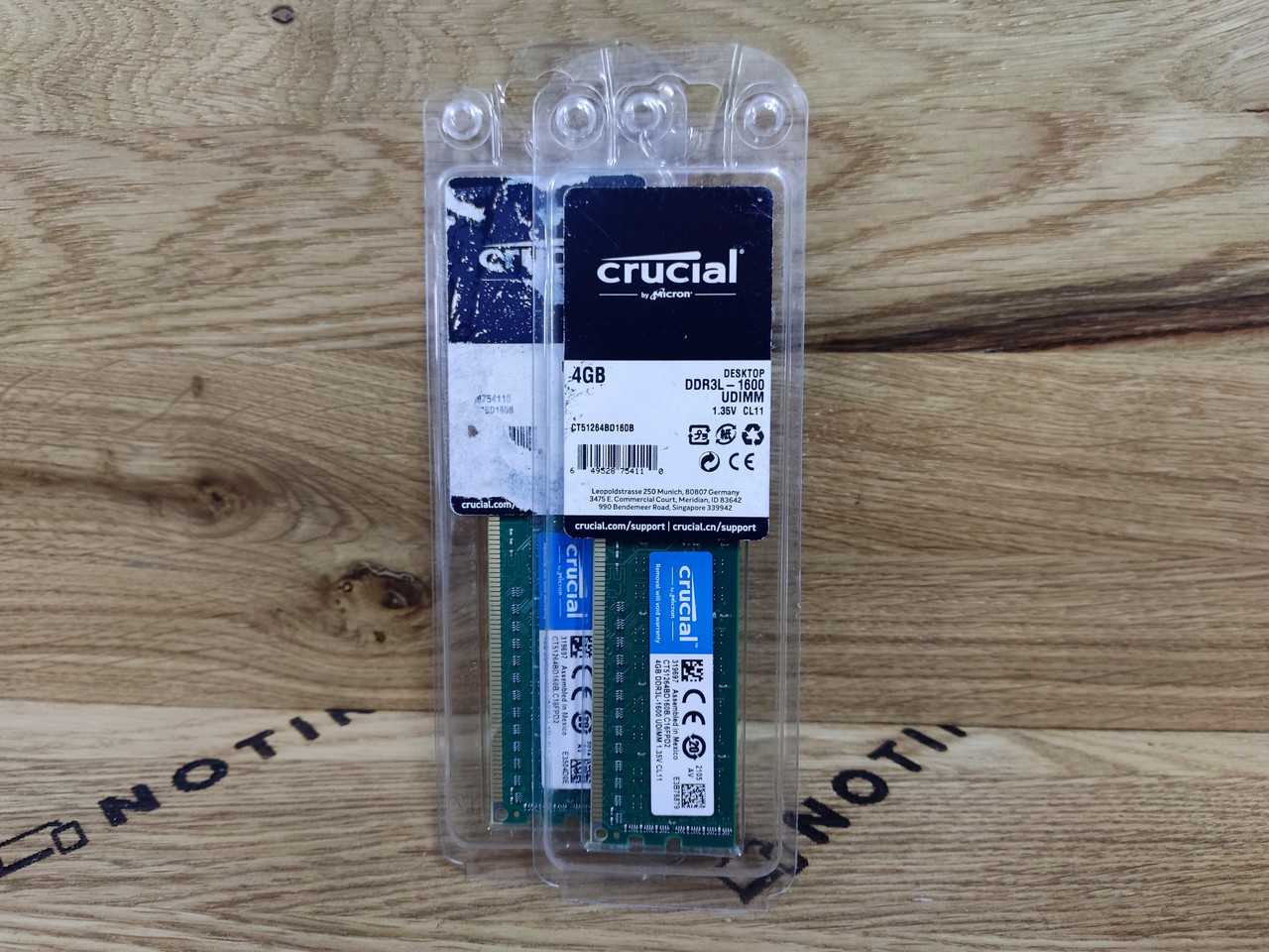 Оперативна пам'ять Crucial DDR3L-1600 UDIMM 4GB 1.35V CL11 (CT51264BD160B) Вживана