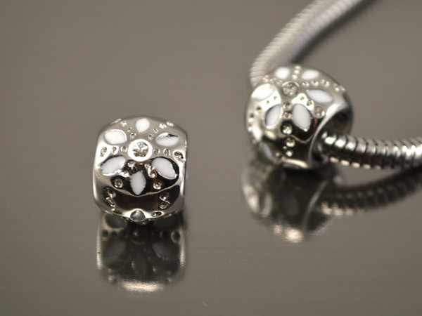 Бусяча Квітка куля біла емаль, срібло, фото 1