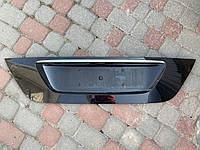 Накладка крышки багажника Mercedes W211 2002-2006 2117500037
