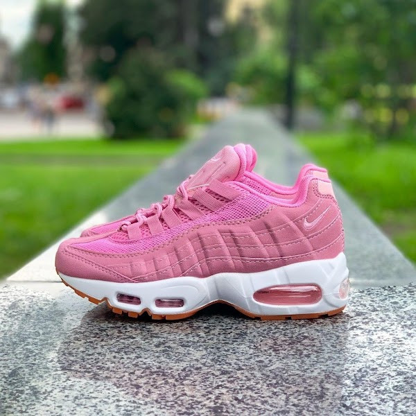 Nike air max hotsell 95 qs pink