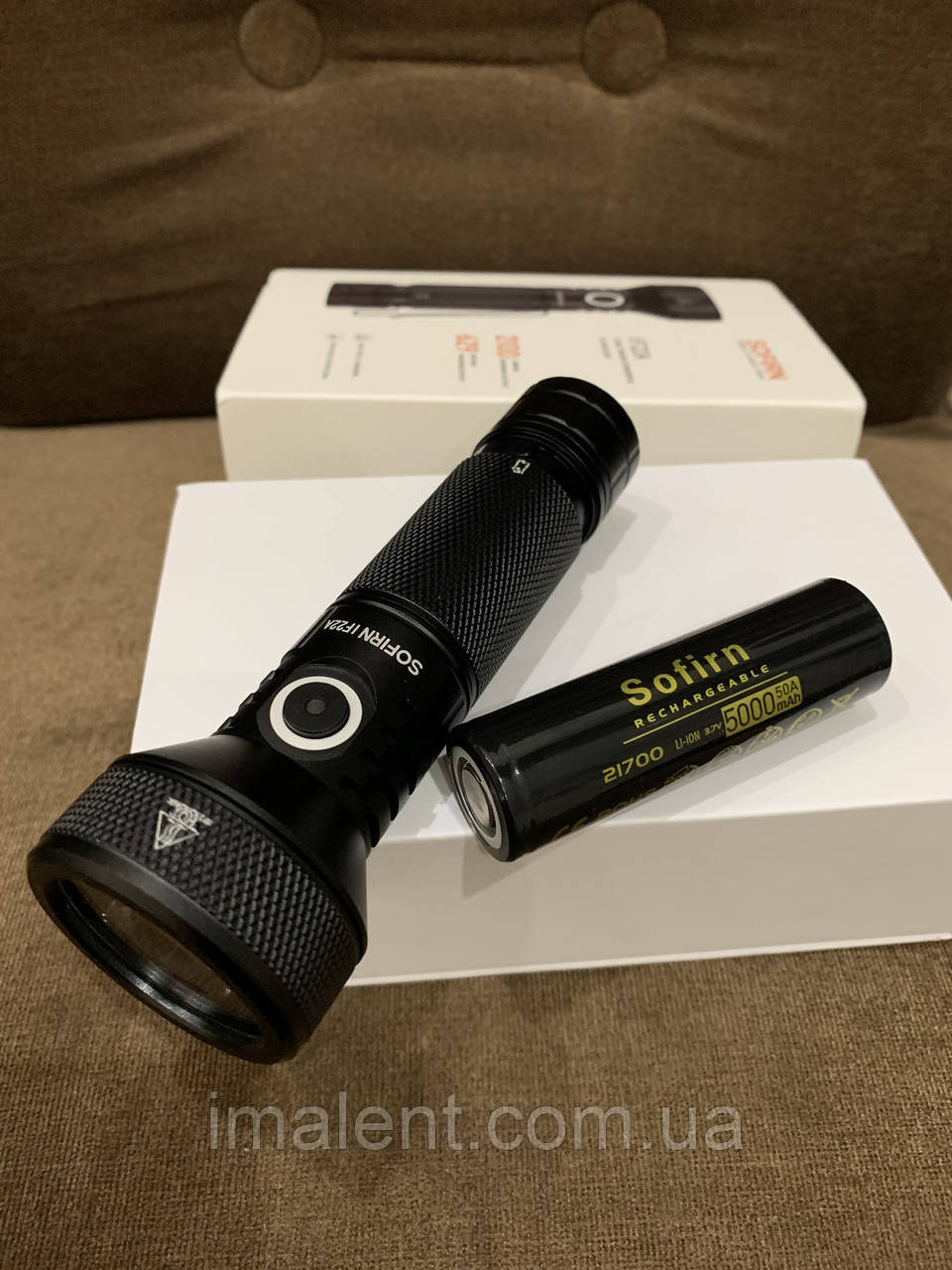 Фонарь Sofirn IF22A Luminus SFT40, 2100 люмен акм 21700, зарядка через USB, TIR-оптика черный, фото 1