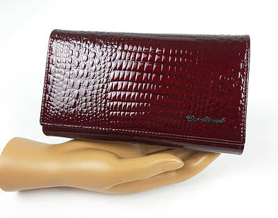 Шкіряний жіночий гаманець лаковий Cardinal 17×4×10 см Бордовий