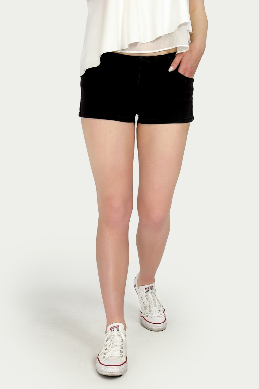 Джинсові шорти з низькою посадкою Pull & Bear 9696/317/800 чорні 40