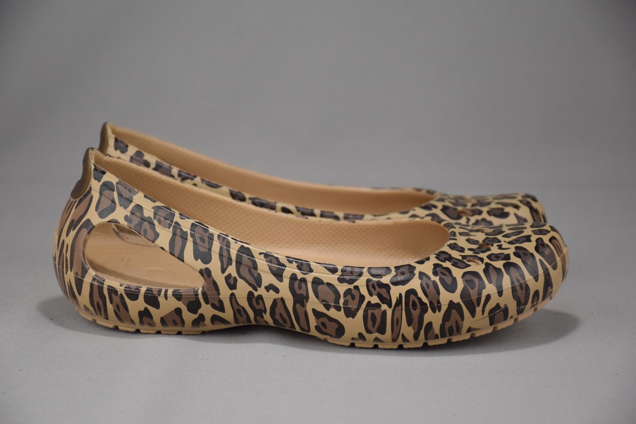 Crocs top kadee flats