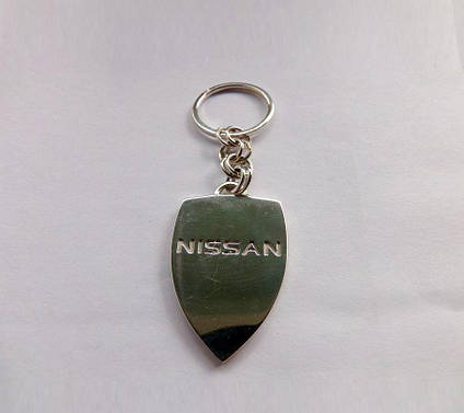 Брелок Nissan Leopard