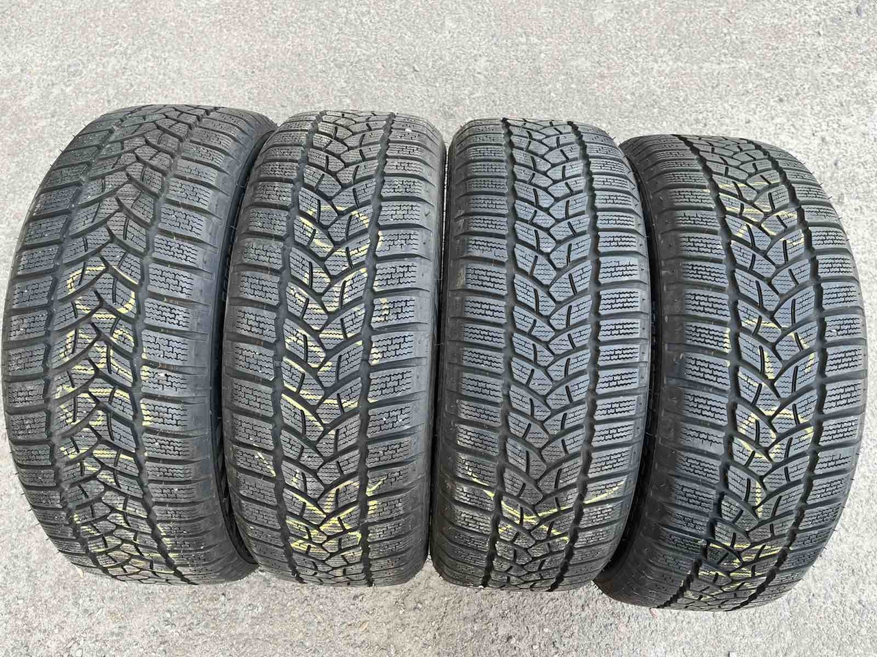 Зимові шини 205/55 R16 Firestone WinterHawk 3