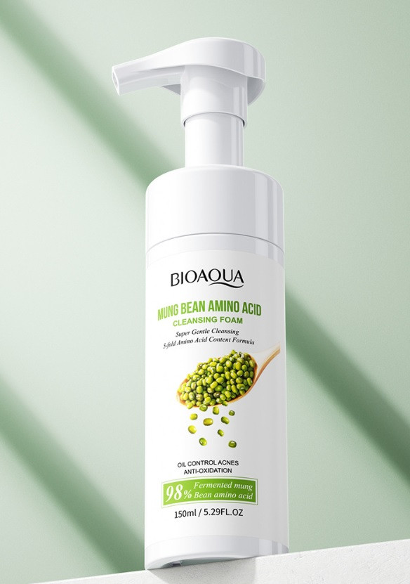 Очищуюча пінка для обличчя з екстрактом бобів мунг BIOAQUA mung bean amino acid cleaning foam, 150 мл