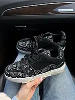 LV Trainer Black 36