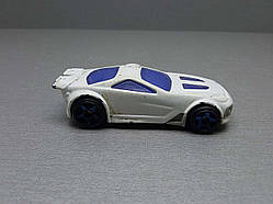 Іграшкова машинка техніка Б/У Hot Wheels White Car Made for McDonald's 2012