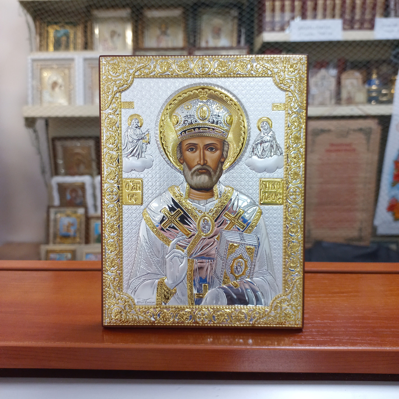 Срібна ікона 12х16 см Миколая Чудотворця на дереві з Греції. Срібло 925°, позолота.