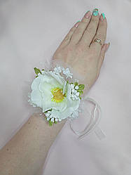 Браслет з квітів на руку для дружки (велика троянда молочна)