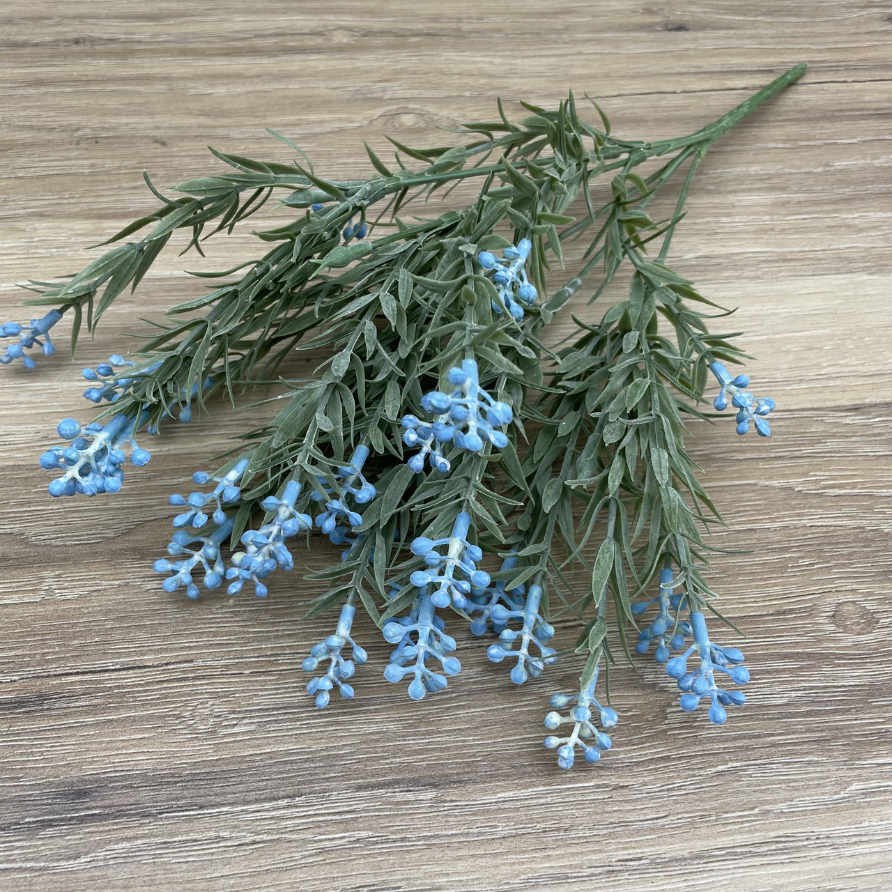 Букет розмарин із ягодою 35 см блакитний, фото 1