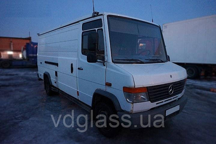 Mercedes O614 D Korus лобове скло, триплекс, фото 1