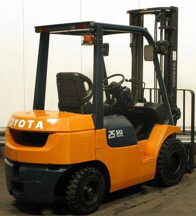 Навантажувач дизельний TOYOTA 2,5 t, фото 2