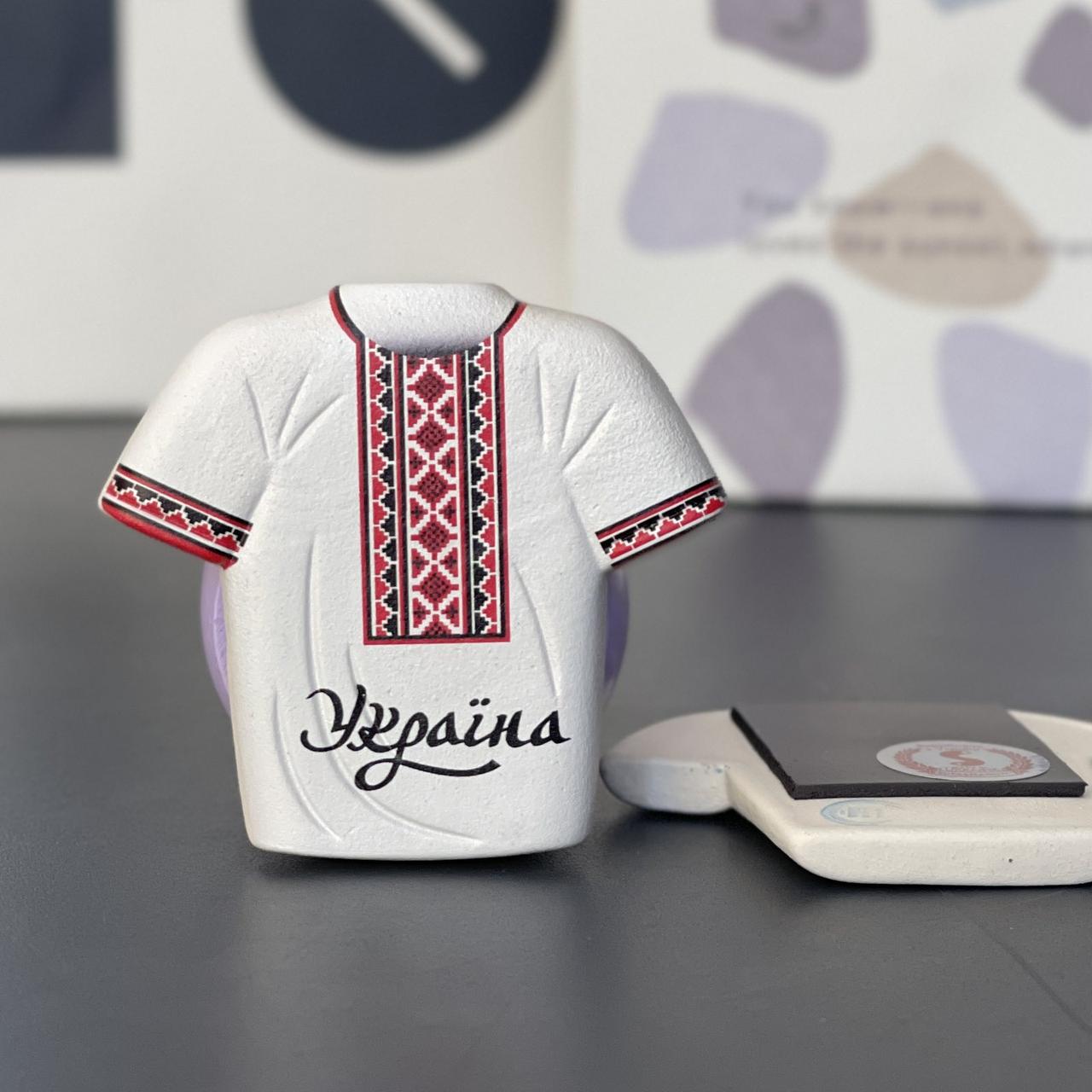 Магніт - футболка "Вишиванка. Україна", кераміка, фото 1