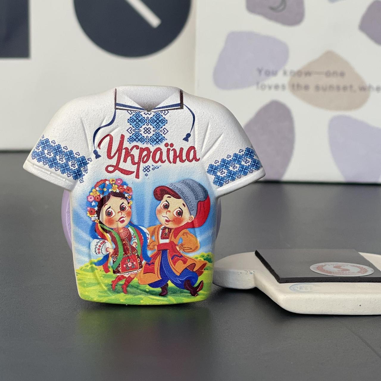 Магніт - футболка "Вишиванка. Пара. Україна"укр., мікс, кераміка, фото 1