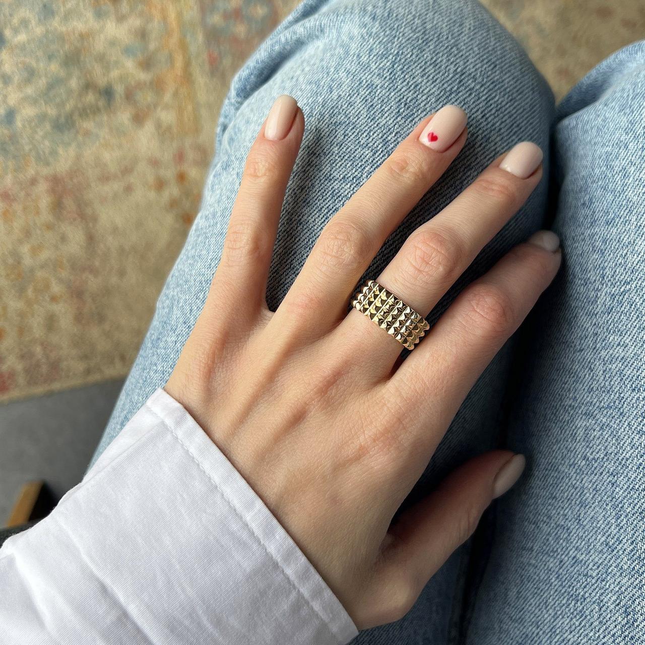 Широке кільце "Б'янка" в жовтому золоті
к07358 Zipexpert ZIPEXPERT, фото 1