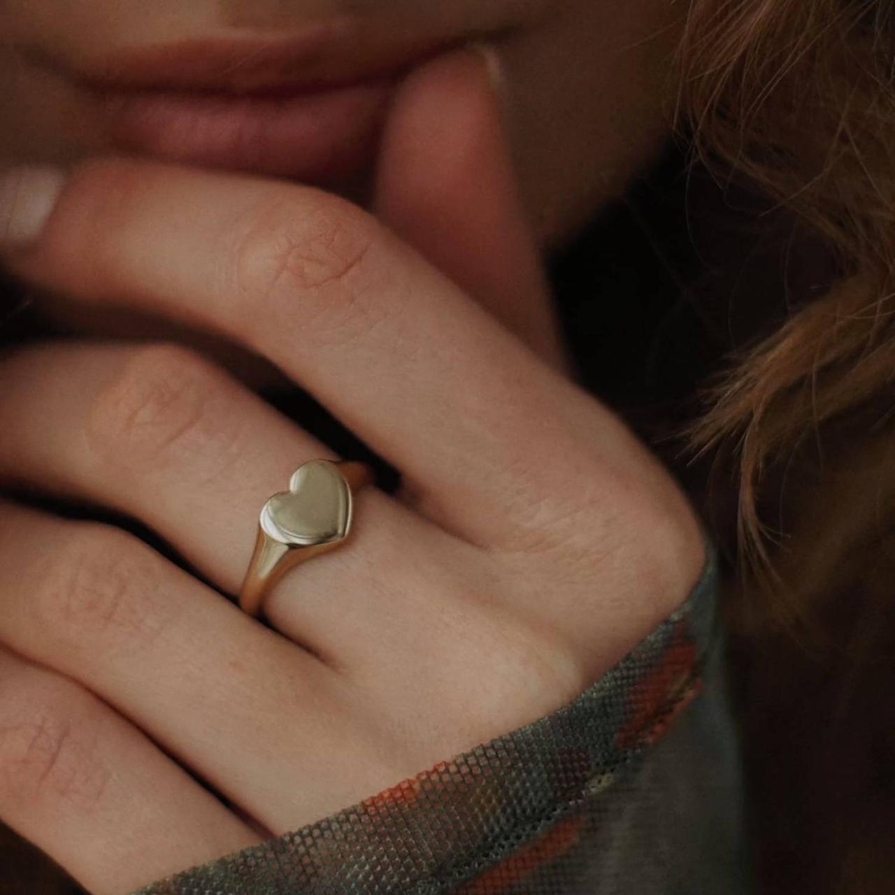 Кільце "Сердечко" в жовтому золоті (можлива
гравіювання) к07136 Zipexpert ZIPEXPERT, фото 1